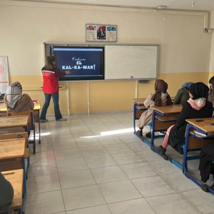 Cumhuriyet Mesleki ve Teknik Anadolu Lisesi velilerine kadına yönelik şiddet, kurumsal mekanizmalar ve KADES uygulaması hakkında farkındalık çalışması - fotoğraf 1