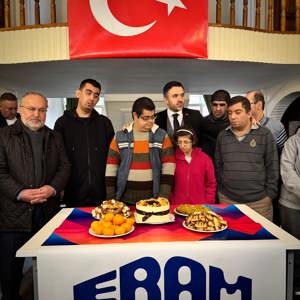  Özel Eğitime Muhtaç Çocuklara Yardım Derneği (ERAM) tarafından düzenlenen program gerçekleştirlmiştir. - fotoğraf 5