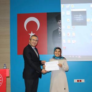 İl Müdürlüğümüz tarafından Bakanlığımızın 19 ilde pilot çalışma olarak yürüttüğü “Modüler Aile Eğitim Programına ” katılım gösteren kişilere sertifika takdimi yapılmıştır - fotoğraf 4