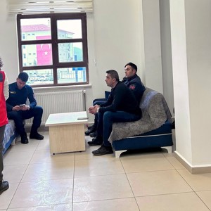 Tosya İlçe Jandarma Komutanlığı Personellerine Kadına Yönelik Şiddetle Mücadele Eğitimi - fotoğraf 2