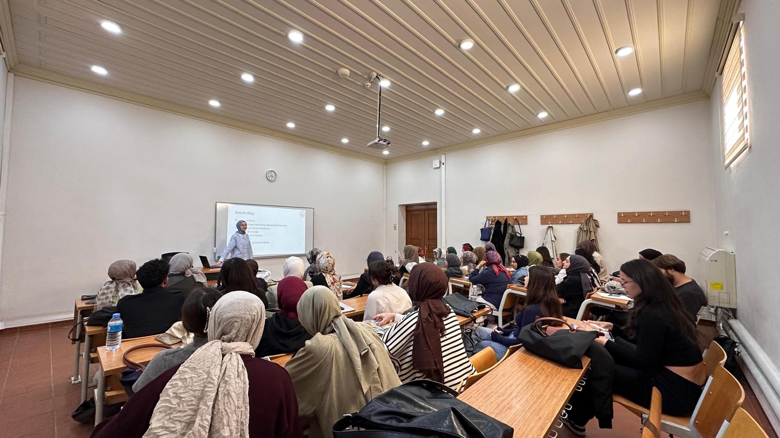 Üniversitelerde öğrenim gören ve KYK yurtlarında kalan öğrencilere yönelik seminerlerimiz devam etmektedir.