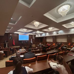 Aile ve Toplum Hizmetleri Birimimiz tarafından ‘’Roman Vatandaşlara Yönelik İl Eylem Planı 2024 Yılı 2.İl Koordinasyon Kurulu Toplantısı’’ Vali Yardımcımız Kadir OKATAN Başkanlığında paydaş kurumların katılımı ile gerçekleştirildi. - fotoğraf 1