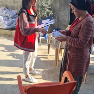 Tarsus Sosyal Hizmet Merkezimize bağlı #ASDEP ekiplerimiz tarafından gerçekleştirilen hane ziyaretleriyle vatandaşlarımızın sosyal hizmet ihtiyaçlarına yönelik yönlendirme, rehberlik ve bilgilendirme çalışmaları yapmayı sürdürüyoruz. - fotoğraf 2