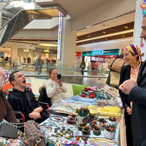 İl Müdürlüğümüze bağlı kuruluşumuz Ataköy Gündüzlü Bakım ve Rehabilitasyon Merkezimiz tarafından Dekoratif El Sanatları Sergisi düzenlenmiştir. - fotoğraf 2