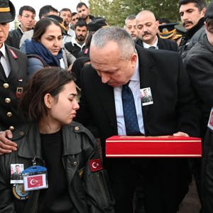 Şehidimizi ebediyete uğurladık - fotoğraf 4