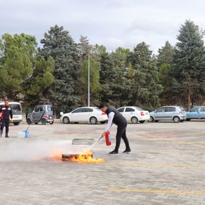 MÜDÜRLÜĞÜMÜZDE YANGIN TATBİKATI GERÇEKLEŞTİRİLDİ. - fotoğraf 3