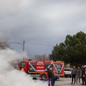 MÜDÜRLÜĞÜMÜZDE YANGIN TATBİKATI GERÇEKLEŞTİRİLDİ. - fotoğraf 10