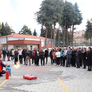 MÜDÜRLÜĞÜMÜZDE YANGIN TATBİKATI GERÇEKLEŞTİRİLDİ. - fotoğraf 11