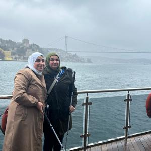 Vakıflar Bölge Müdürlüğü işbirliği ile 12 kuruluşumuzdan yatılı bakım hizmeti alan 180 özel gereksinimli bireylerimizle Boğaz turu yapılarak keyifli zaman geçirilmiştir. - fotoğraf 2