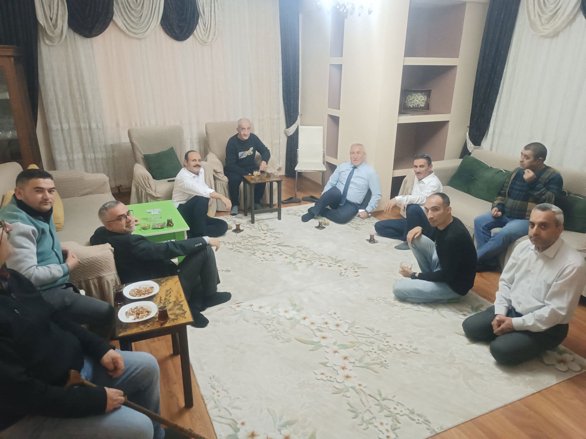 İl Müdürümüz Sn. Nurettin Ulaş, Umut Evlerimizde yaşayan özel çocuklarımızın misafiri oldu. - fotoğraf 1