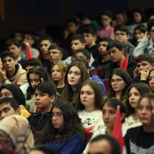 Kahraman Gazilerimizin ve kıymetli Şehit Yakınlarımızın katıldığı " Vatan ve Kahramanlık Buluşmaları " gençlerimiz ile birlikte gerçekleştirmeye devam ediyoruz. - fotoğraf 5
