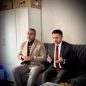 İl Müdürümüz Sn. Ömer TURAN , Şehidimiz İlfan TEKİN ‘in kıymetli ailesine Şehadet Günü vesilesiyle ziyarette bulunmuştur. - fotoğraf 1