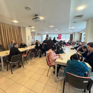 Bakanlığımızın "Torunum Olur Musun?" projesi kapsamında Kocamustafapaşa Çocuk Evleri Sitemizdeki çocuklarımız ile Yerli Malı haftası münasebetiyle bir araya gelmiştir. - fotoğraf 2