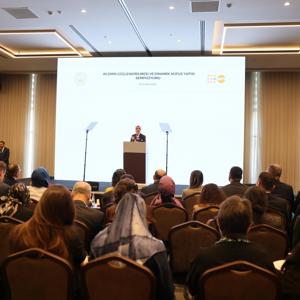 Ailenin Güçlendirilmesi ve Dinamik Nüfus Yapısı Sempozyumu Gerçekleştirildi - fotoğraf 1