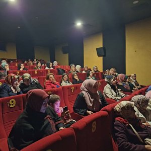 "Keyifli bir sinema gününden kareler" - fotoğraf 3