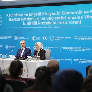 Kadın ve engellilerin sosyal hayata katılımlarının güçlendirilmesine yönelik iş birliği protokolü imzalandı - fotoğraf 4