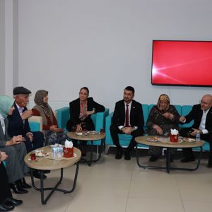 Aile ve Sosyal Hizmetler Bakanımız Sn. Mahinur Özdemir Göktaş Hilmi Hafize Evin Huzurevi Yaşlı ve Bakım Rehabilitasyon Merkezimizi ziyaret etti. - fotoğraf 3