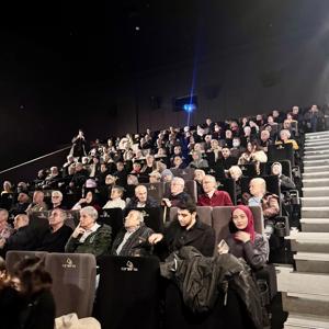Bugün Sinema Günüydü.Kurumlarımızdan hizmet alan kardeşlerimiz ve büyüklerimizle birlikte film izlemek için bir araya geldik - fotoğraf 6