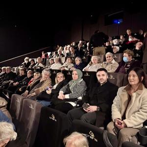 Bugün Sinema Günüydü.Kurumlarımızdan hizmet alan kardeşlerimiz ve büyüklerimizle birlikte film izlemek için bir araya geldik - fotoğraf 4