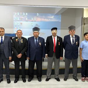 Kahraman Gazilerimizin ve Kıymetli Şehit Yakınlarımızın Katıldığı "Vatan ve Kahramanlık Buluşmaları" Gerçekleştirmeye Devam Ediyoruz. - fotoğraf 5