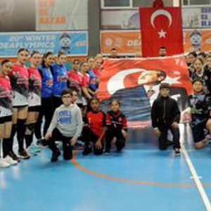 ASP Spor Kulübü Kadın Hentbol Takımına Destek İçin Tribünlerdeydik - fotoğraf 1