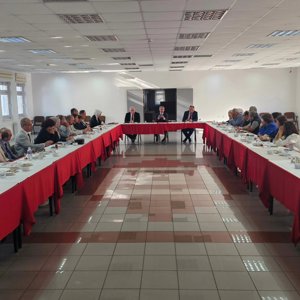ll. Ulusal Otizm Eylem Planı Kapsamında İl  İzleme  ve Değerlendirme  Komisyonu Toplantısı  Gerçekleştirildi - fotoğraf 1