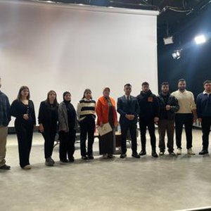 Öğrencilerle Sosyal Hizmetler Üzerine Verimli Bir Söyleşi - fotoğraf 1