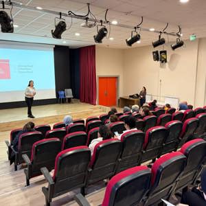 İl Müdürlüğümüze Bağlı Sosyal Hizmet Merkezlerimiz Tarafından Üniversitelerde Öğrenim Gören ve KYK Yurtlarında Kalan Öğrencilere Yönelik Eğitimlerimiz Düzenli Olarak Devam Ediyor. - fotoğraf 4