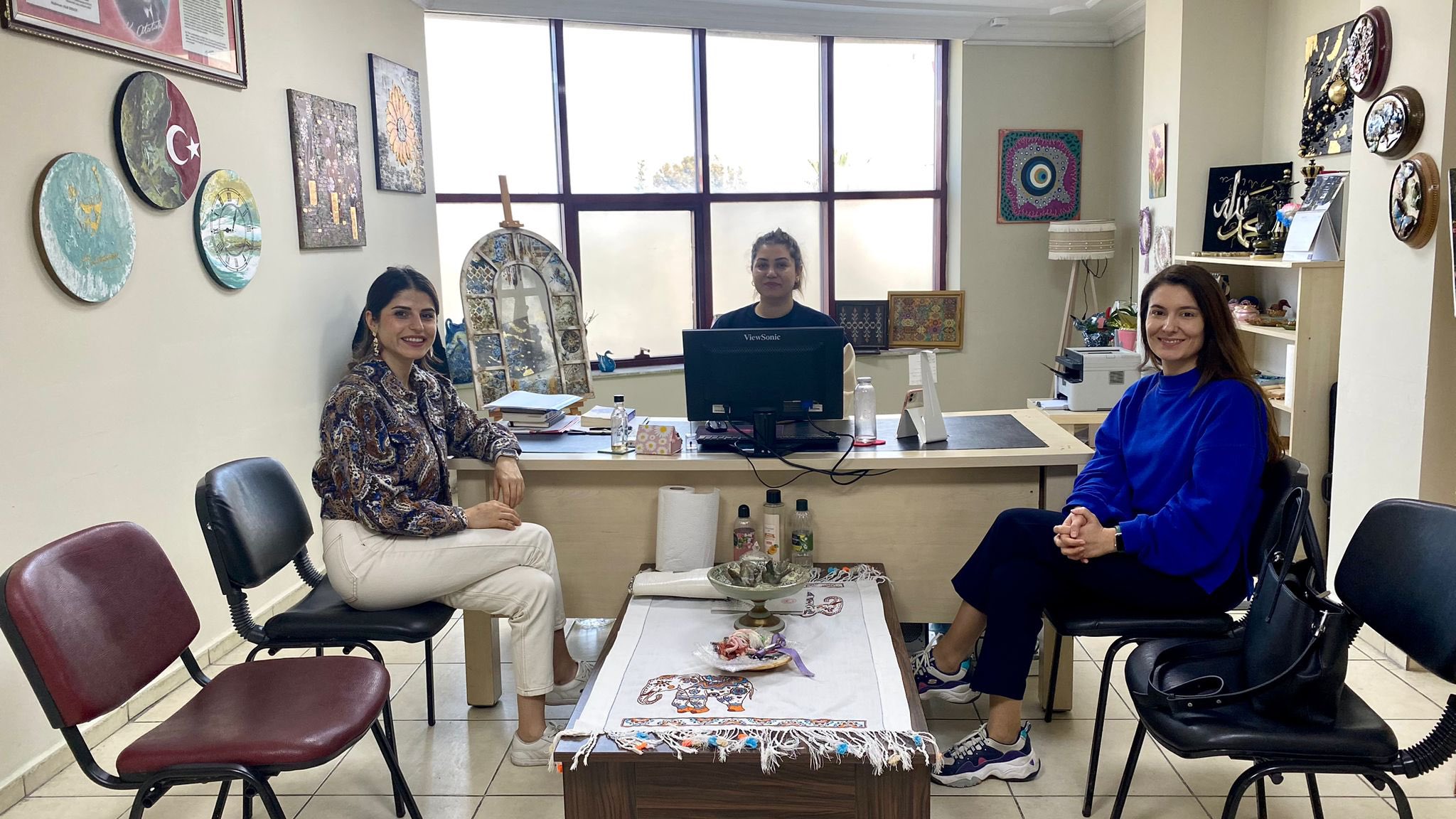 İl Müdürlüğümüz bünyesinde faaliyet gösteren Aile Danışmanlığı Birimi tarafından Akdeniz ADEM 2 personel ve kursiyerlerine yönelik “Aile Danışmanlığı, Boşanma Süreci ve Evlilik Öncesi Danışmanlığının kapsamları ve içeriği” konularında tanıtım çalışması yapıldı. @tcailesosyal