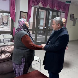 Hizmet kalitemizi ve standardımızı yükseltmek için denetim ve rehberlik çalışmalarımız devam ediyor. Bu kapsamda iI Müdürümüz Naci YILMAZ  Erdemli Huzurevini ziyaret etti. - fotoğraf 2