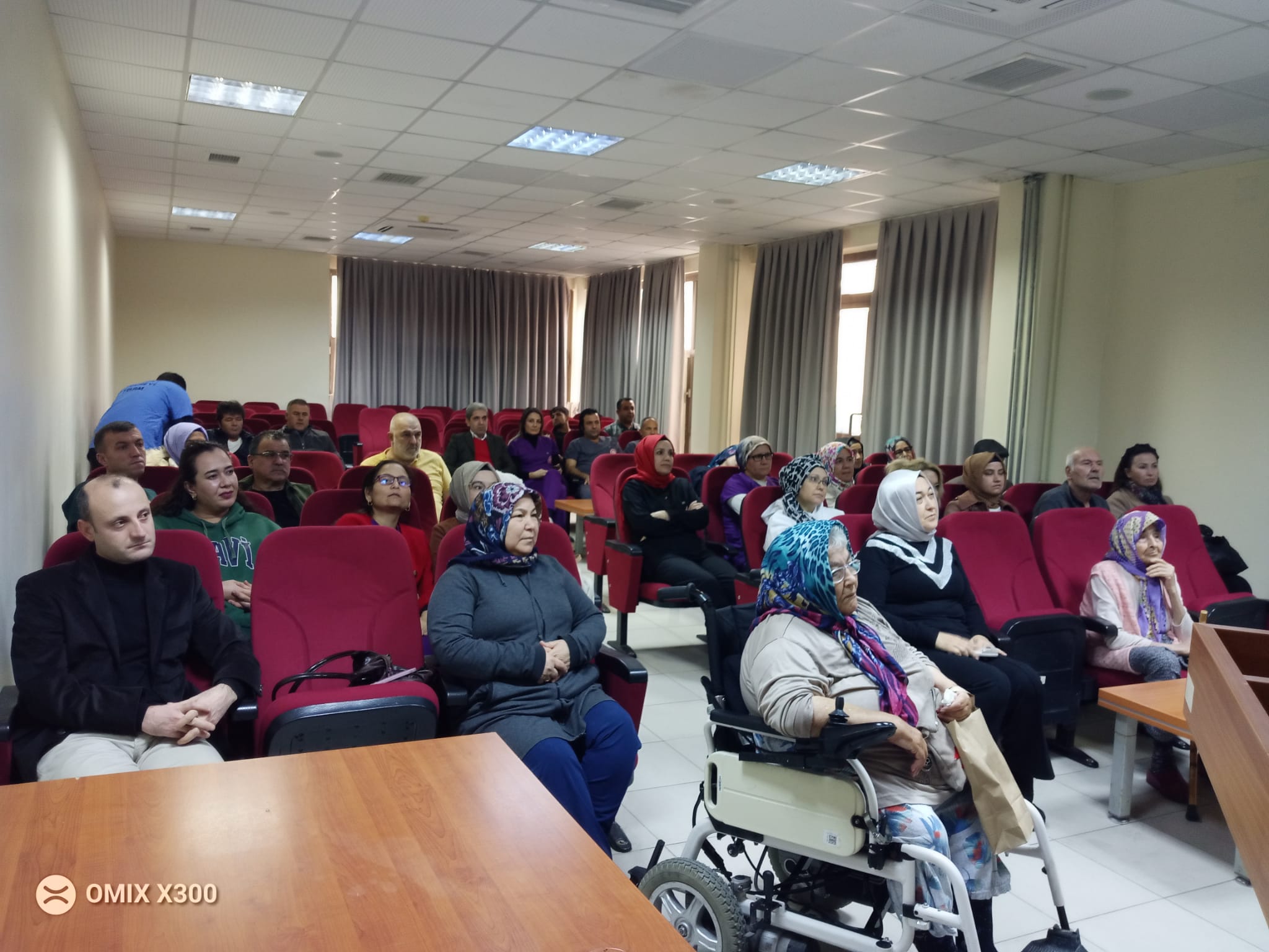 Mersin Trafik Denetleme ve İzleme Şube Müdürlüğü tarafından kıymetli yaşlılarımıza ve personellerimize "Trafik Güvenliği, Trafik Kuralları, Yaya ve Yolcu Güvenliği Eğitimi" verildi.  📍 Erdemli Huzurevi Yaşlı Bakım Ve Rehabilitasyon Merkezi