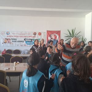 İl Müdürlüğümüz Çocuk Hakları İl Çocuk Komitesi çocuklarımız ve Gündüzlü Bakım ve Aktif Yaşam Merkezi yetişkinlerimiz ‘Çocuk Yetişkin Projesi’ kapsamında Yeni Yıl Etkinliğinde bir araya geldiler. - fotoğraf 2
