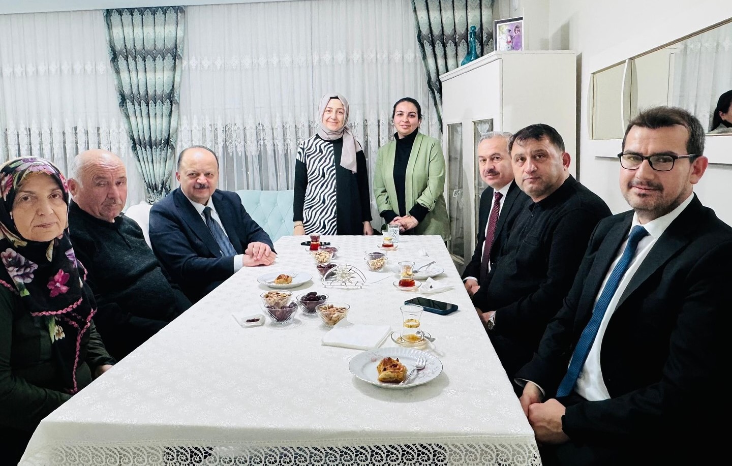 Valimiz Sayın Meftun Dallı'dan Gazimiz Şerafettin Kızılkaya ve Ailesine Ziyaret