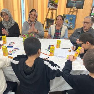 Sultangazi Huzurevi Sakinlerimiz, Bakanlığımızın "Torunum Olur Musun?" Projesi Kapsamında Atatürk Çocuk Evleri Koordinasyon Merkezimizde Çocuklarımız ile Bir Araya Gelmiştir. - fotoğraf 4