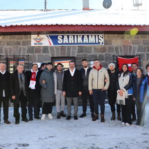 Bakanımız Sayın Mahinur Özdemir Göktaş, Sarıkamış Harekatı'nın 110. yılı anma etkinlikleri kapsamında "Bu toprakta izin var" ve "Türkiye Şehitleriyle Yürüyor" temasıyla gerçekleştirilen yürüyüşe katıldı. - fotoğraf 6