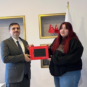 Aile Temalı Logo Tasarım Yarışması Kazananlarına Ödülleri Takdim Edildi - fotoğraf 3