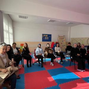 İl Müdürlüğümüze Bağlı Sosyal Hizmet Merkezlerimiz Tarafından İlimiz Genelindeki Okullarda Düzenlediğimiz Eğitimlerimiz Düzenli Olarak Devam Ediyor. - fotoğraf 5