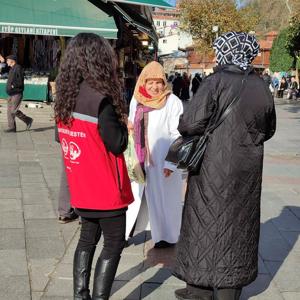 İl genelinde sahaya çıkan ekiplerimiz koruyucu ve önleyici sosyal hizmet modelleri, şikayet mekanizmaları hakkında farkındalık oluşturmuş, bilgilendirme ve broşür dağıtımı gerçekleştirmiştir. - fotoğraf 2