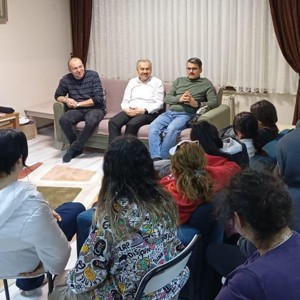 İl Müdürümüz Karne Heyecanını Yaşayan Çocuklarımızın Sevinçlerine Ortak Oldu - fotoğraf 1