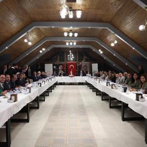 Bakanımız Sayın Mahinur Özdemir Göktaş, Edirne’de Roman vatandaşlarımıza yönelik faaliyette bulunan sivil toplum kuruluşlarıyla bir araya geldi - fotoğraf 3