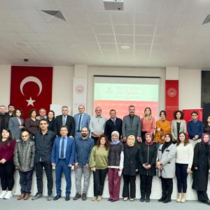 Türkiye Yüzyılı Aile Söyleşileri Kapsamında “Engelli Hakları ve Erişilebilirlik” Söyleşisi Düzenlendi - fotoğraf 1