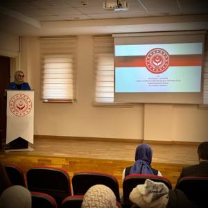 İl Müdürümüz Sn. Ömer TURAN Başkanlığında, Kadın Hizmetleri Birimimiz koordinasyonu ile Kadına Yönelik Şiddetle Mücadele kapsamında Veri Analiz Toplantısı gerçekleştirildi.  - fotoğraf 2