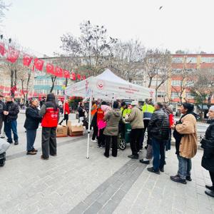 Sahaya çıkan ekiplerimiz mobil sosyal hizmet noktalarında koruyucu ve önleyici hizmet modelleri, şikayet mekanizmaları hakkında bilgilendirme ve broşür dağıtımı gerçekleştirilmiştir. - fotoğraf 6