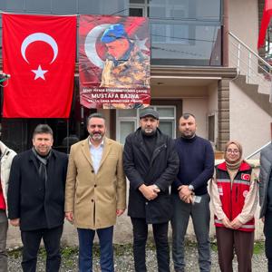 Şehit Yakınları Ve Gaziler Genel Müdürümüz Sayın Muharrem Kurt, Kahraman Şehidimiz Piyade Uzman Çavuş Mustafa Bazna’nın Kıymetli Ailesine Taziye Ziyaretinde Bulundular. - fotoğraf 1