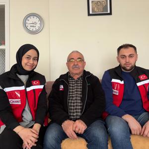 İl Müdürlüğümüze bağlı Sosyal Hizmet Merkezlerimiz tarafından İl genelinde kıymetli Şehit Yakınlarımızı ve Kahraman Gazilerimizi ziyaretlere devam ediyoruz.  - fotoğraf 4