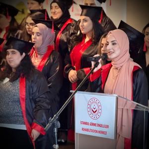 İl Müdürümüz Sn. Ömer TURAN, Sarıyer Kaymakamı Sn. Ömer KALAYLI ile birlikte bağlı kuruluşumuz İstanbul Görme Engelliler ve Rehabilitasyon Merkezi 101.Dönem Mezuniyet Törenine katılmıştır. - fotoğraf 4