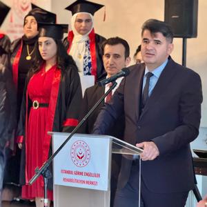 İl Müdürümüz Sn. Ömer TURAN, Sarıyer Kaymakamı Sn. Ömer KALAYLI ile birlikte bağlı kuruluşumuz İstanbul Görme Engelliler ve Rehabilitasyon Merkezi 101.Dönem Mezuniyet Törenine katılmıştır. - fotoğraf 2