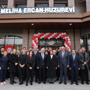 Bakanımız Göktaş, Meliha Ercan ve Asım Cengiz Huzurevi Yaşlı Bakım ve Rehabilitasyon Merkezlerinin Açılışını Yaptı - fotoğraf 7