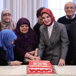 Bakanımız Göktaş, Meliha Ercan ve Asım Cengiz Huzurevi Yaşlı Bakım ve Rehabilitasyon Merkezlerinin Açılışını Yaptı - fotoğraf 4