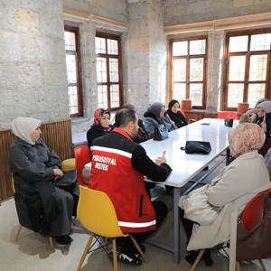 Bitlis'te Annemle Kütüphanedeyim Projesi Devam Ediyor - fotoğraf 4